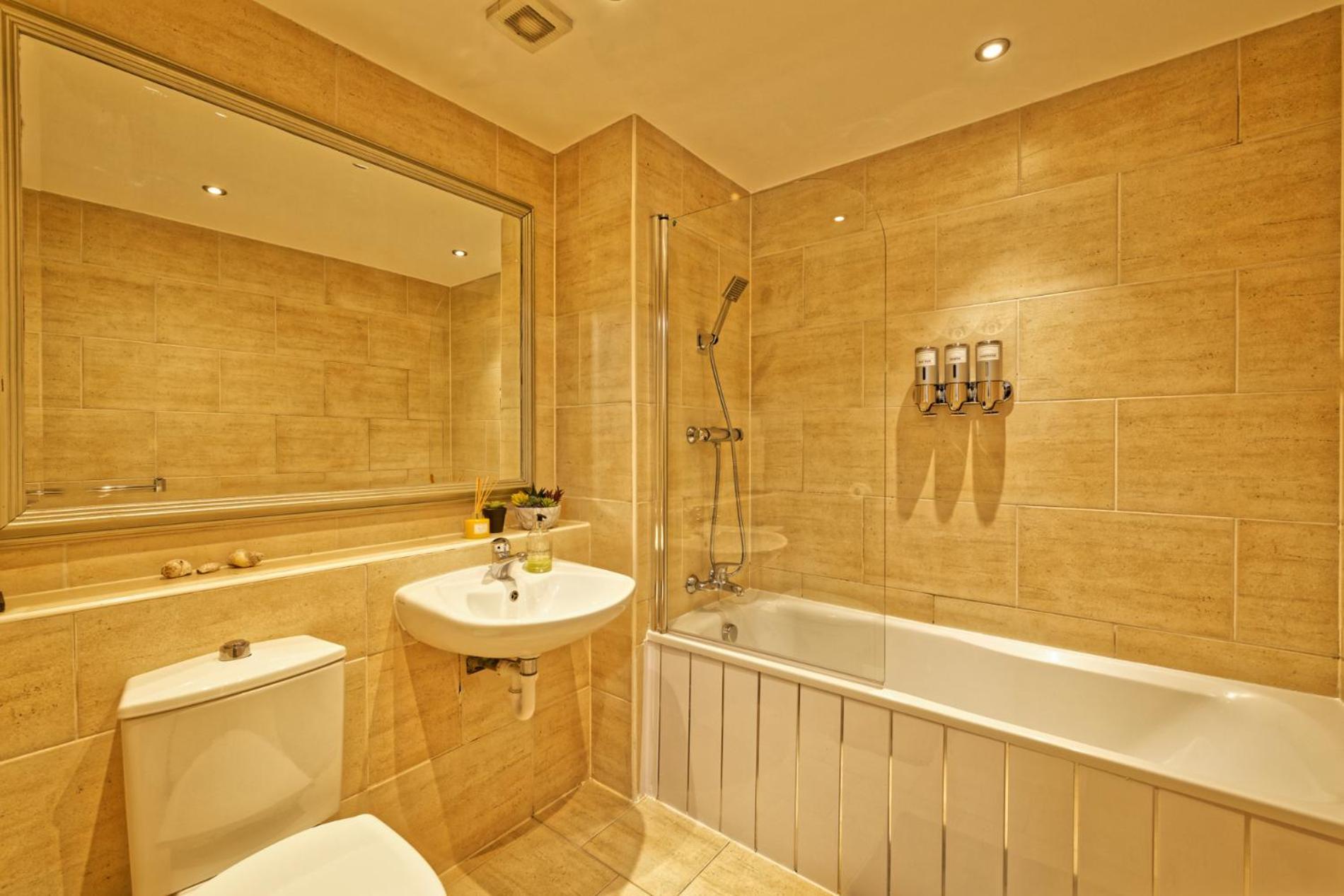 Sidemersey Livings- Convenient And Central 2-Bedroom Haven In L1 Liverpool Eksteriør billede
